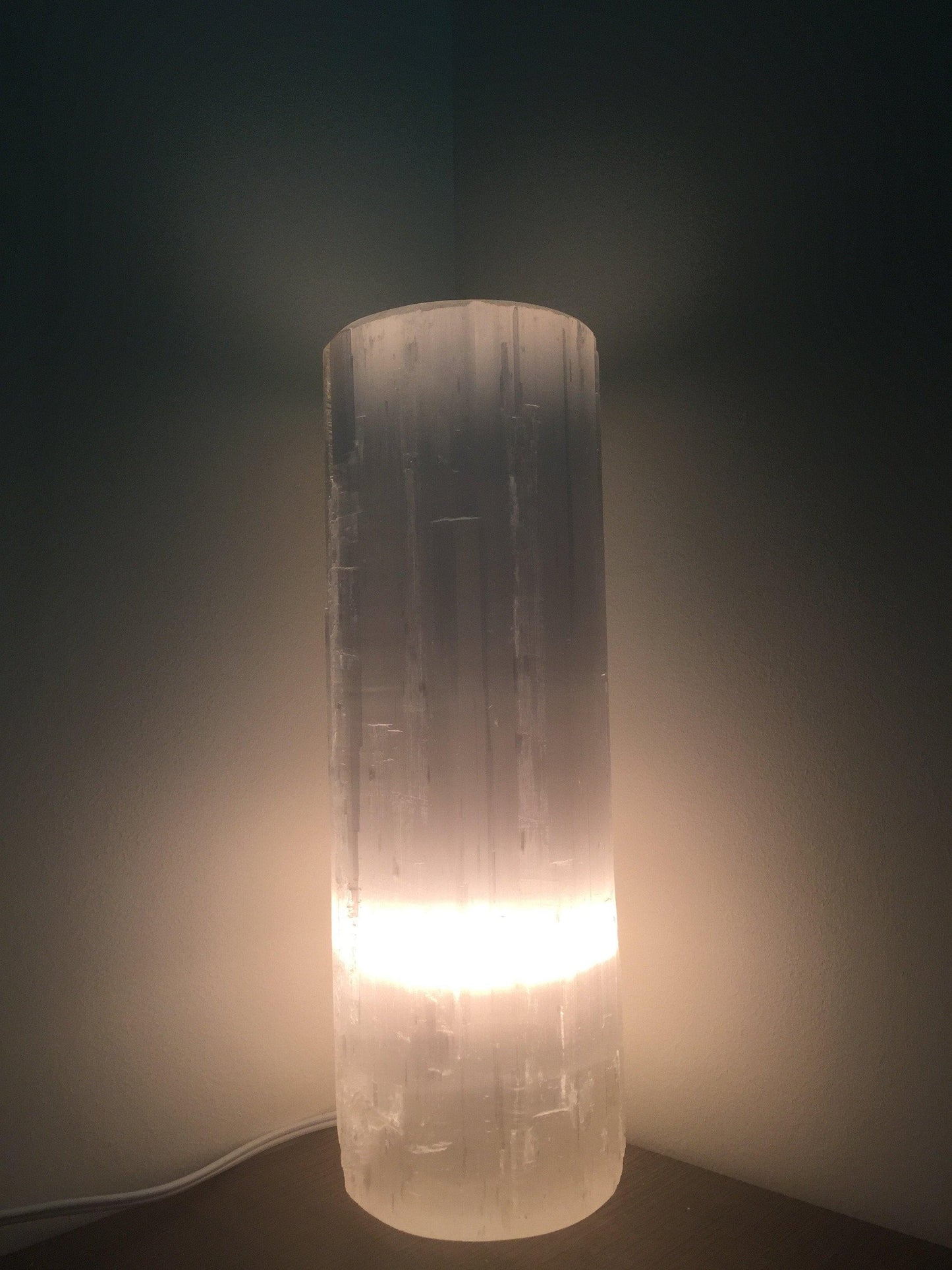 Selenite Crystal Flat Top Lamp - Dealslust