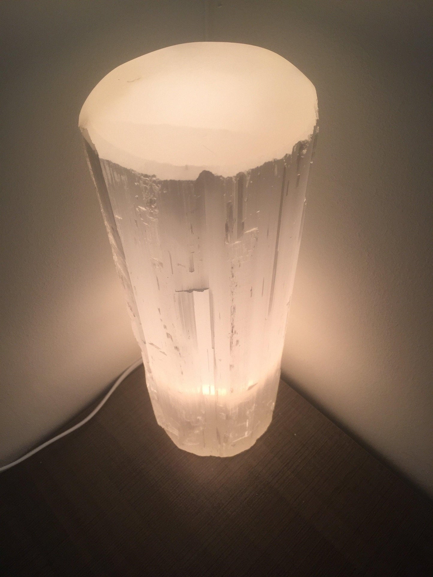 Selenite Crystal Flat Top Lamp - Dealslust